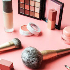 SiO2 Silica Fluid Provides Silky Texture Smooth And Soft Feel Enhancing Product Durability And Natural Makeup Effects