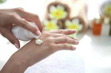 Polyquaternium-22 Cationic Surfactant Moisturizing Agent And Conditioning Agent For Soft And Smooth Hair