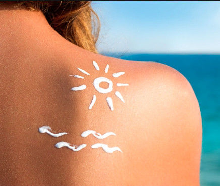Octocrylene UV Absorber Additive Absorbs Both UVA And UVB For Sunscreen Products CAS 6197-30-4