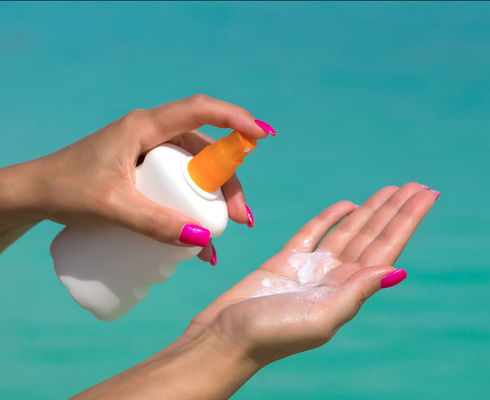 Octocrylene Cas 6197-30-4 Oil-Soluble UVB Absorber Has Excellent Waterproof Property For Sunscreen Product