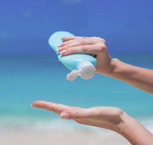 27503-81-7 Phenylbenzimidazole Sulfonic Acid UV Absorber Additive With Excellent Photostability And High Safety