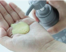 CAS 96690-41-4 Or 73049-73-7 Hydrolyzed Silk Protein Improves The Texture Of The Hair