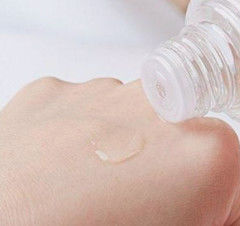 CAS 133738-23-5 PEG-10 Isostearate Has A Good Ability To Remove Makeup Used In Cleansing Oils