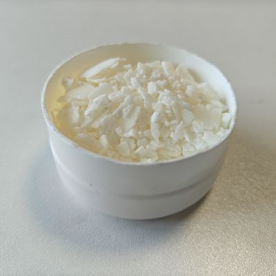 CAS 72175-39-4 PEG-20 Methyl Glucose Sesquistearate Nonionic Wo Emulsifier Massage Lotion For Sensitive Skin